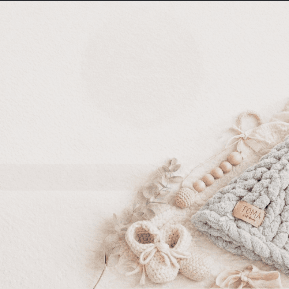 Ručno pletene dekice i prslučići